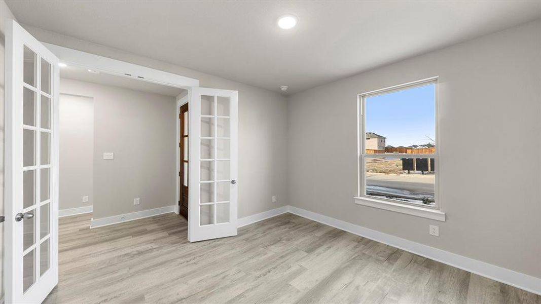 Spacious, unfurnished interior of a new home in Hillside Village, Celina (Image 23).