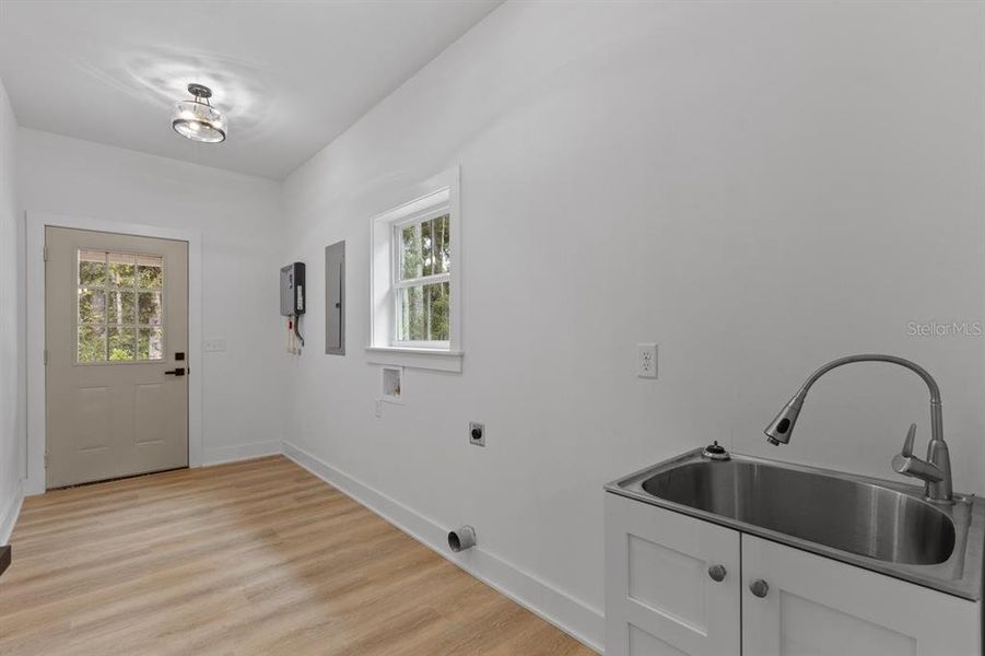 Furnished interior view inside a new home in , Fanning Springs (Image 9). Furnished interior view inside a new home in , Fanning Springs (Image 9).