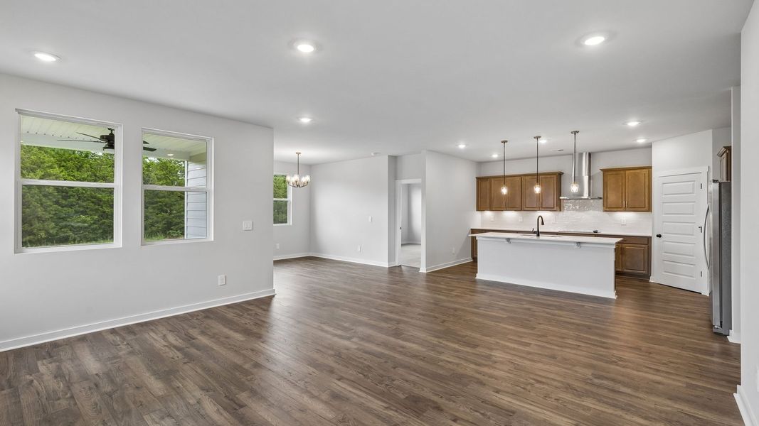 Spacious, unfurnished interior of a new home in Reserve at Hickory Ridge, Columbia (Image 36).