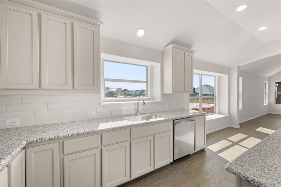 4537 Aralia- Kitchen-4