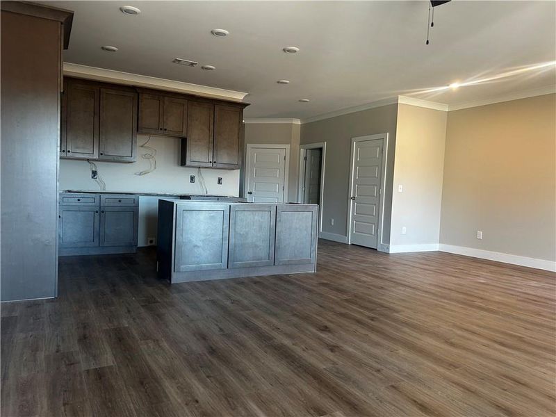 Image 6 of a home in . Image 6 of a home in .