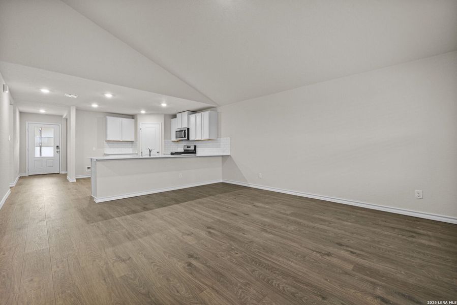 Spacious, unfurnished interior of a new home in Avenida, Converse (Image 24). Spacious, unfurnished interior of a new home in Avenida, Converse (Image 24).