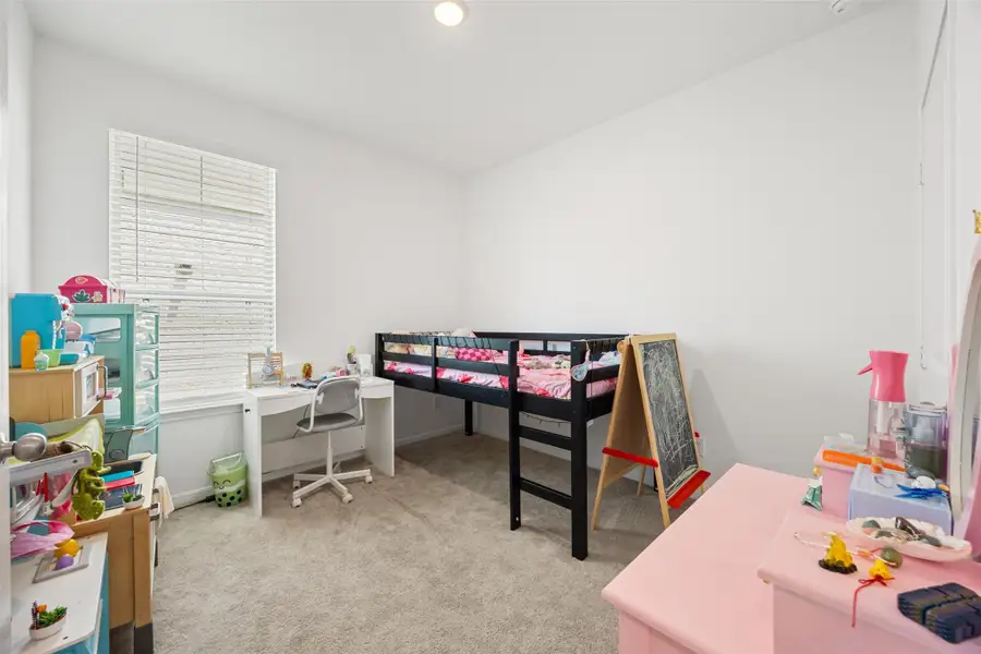 Furnished interior view inside a new home in , Alvin (Image 9).