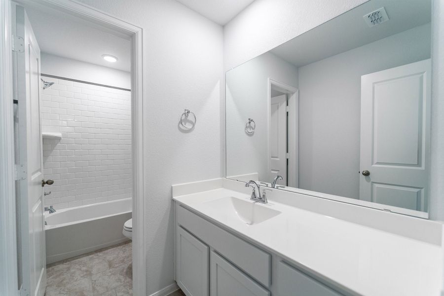 Furnished interior view inside a new home in Sunfield, Buda (Image 9).