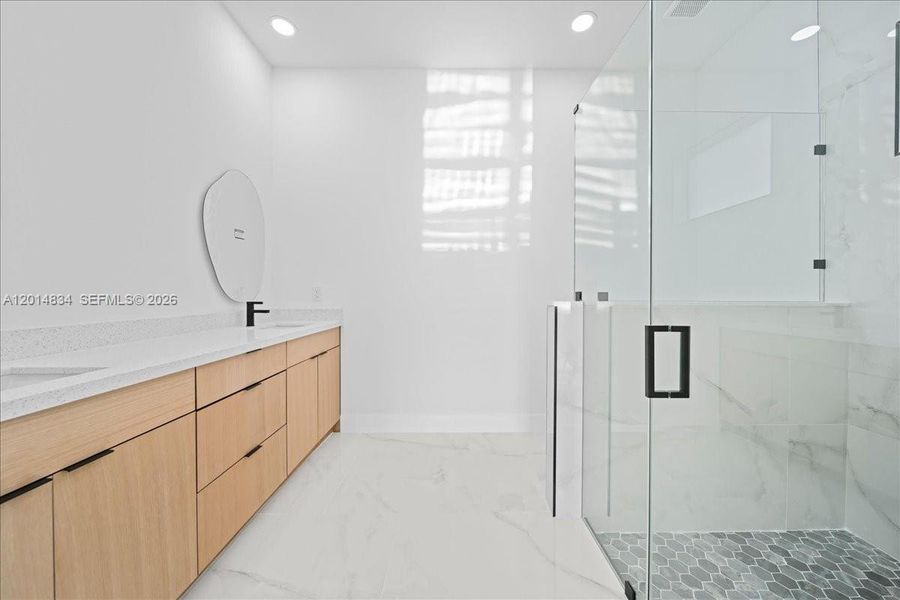 Furnished interior view inside a new home in , Lehigh Acres (Image 8).