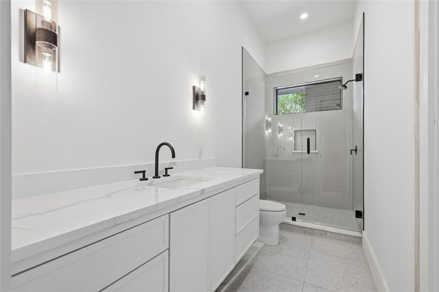 Furnished interior view inside a new home in , Dallas (Image 7).