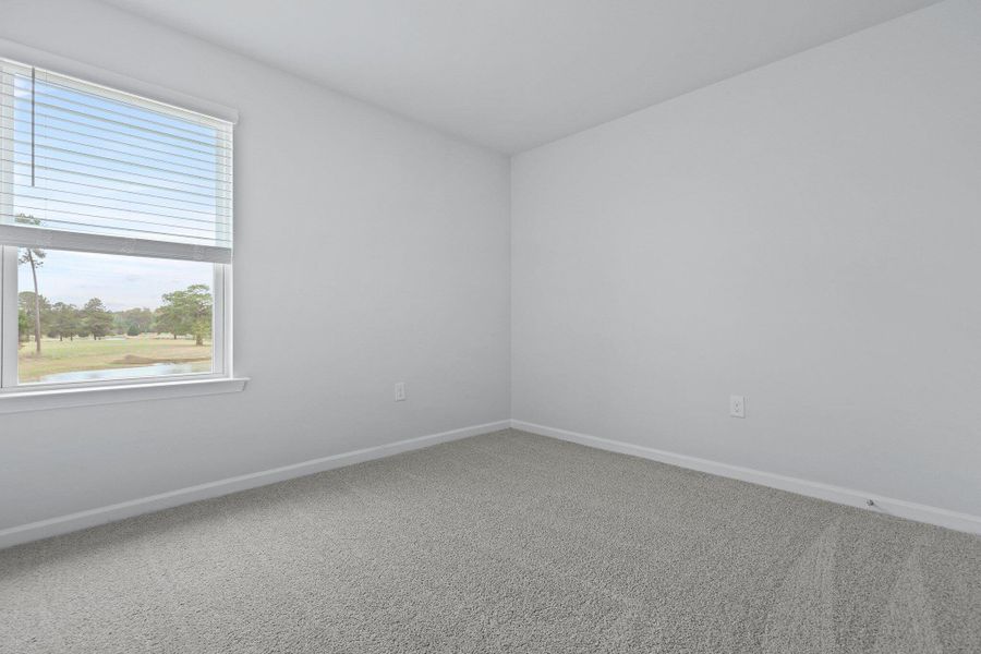 Spacious, unfurnished interior of a new home in Carolina Groves, Moncks Corner (Image 14).