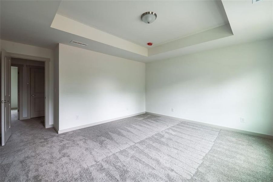 Spacious, unfurnished interior of a new home in , Lawrenceville (Image 22).