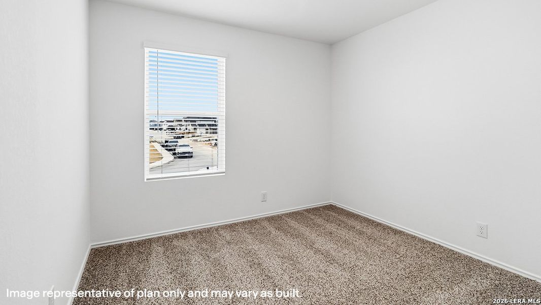 Spacious, unfurnished interior of a new home in Blue Ridge Ranch, San Antonio (Image 17).