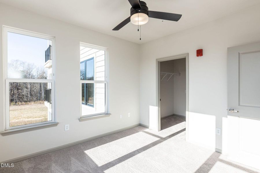 026-1920x1080-main-bedroom 026-1920x1080-main-bedroom