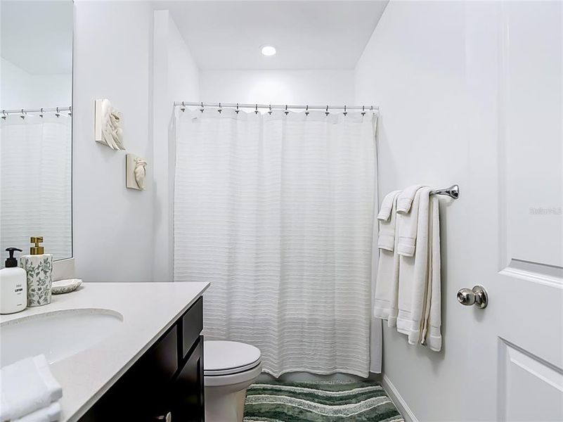 Furnished interior view inside a new home in Caloosa Cove, Labelle (Image 44).