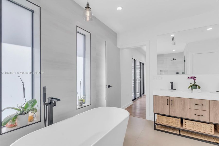 Furnished interior view inside a new home in , Miami (Image 16).