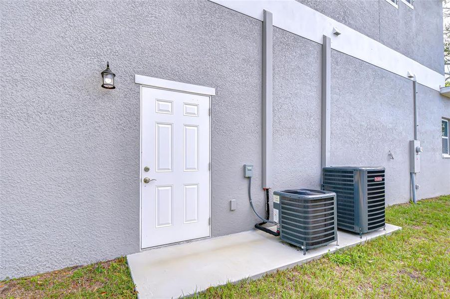 Exterior details and patio area of a home in , Pinellas Park (Image 25). Exterior details and patio area of a home in , Pinellas Park (Image 25).