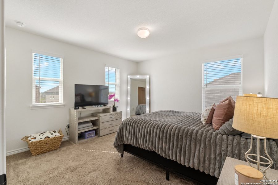 Furnished interior view inside a new home in Champions Landing, San Antonio (Image 17). Furnished interior view inside a new home in Champions Landing, San Antonio (Image 17).