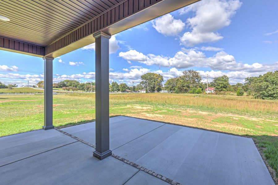 Exterior details and patio area of a home in Collin's Place, Decherd (Image 21).
