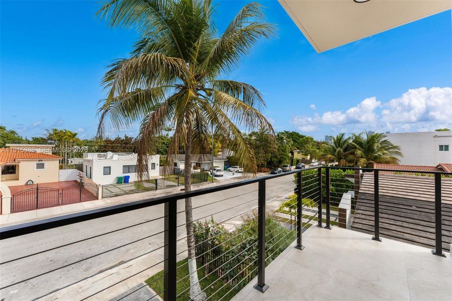 Exterior details and patio area of a home in , Miami (Image 3).