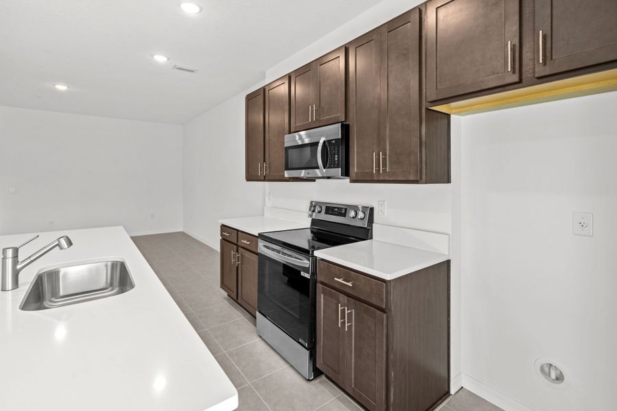 Furnished interior view inside a new home in Shenandoah Reserve, Orlando (Image 14).