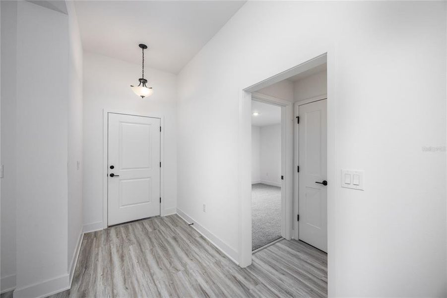 Spacious, unfurnished interior of a new home in Briarwood, Alachua (Image 19).