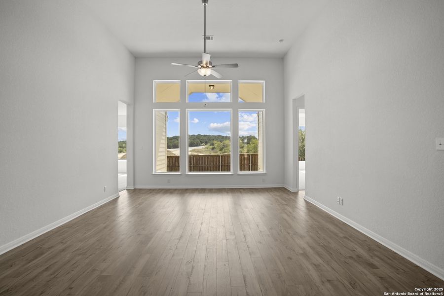 Spacious, unfurnished interior of a new home in Homestead, Schertz (Image 33).