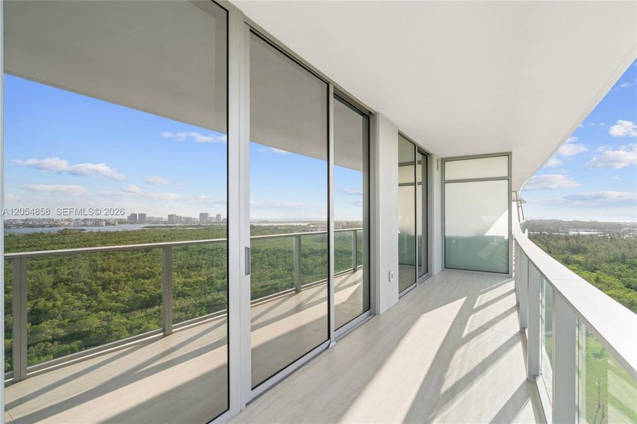 Exterior details and patio area of a home in One Park Tower, Miami (Image 30).