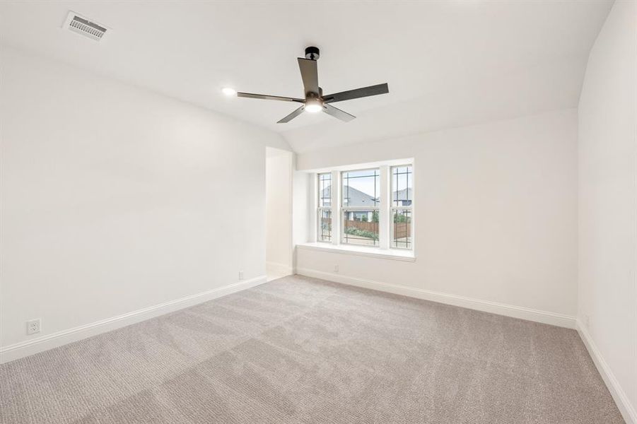 Spacious, unfurnished interior of a new home in Windsong Ranch Classic 61, Prosper (Image 39).