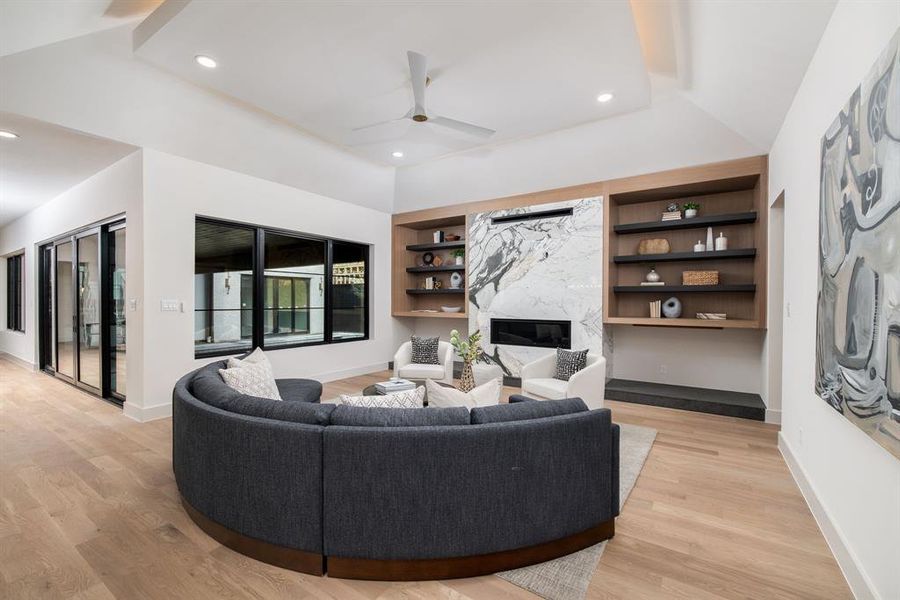 Furnished interior view inside a new home in , Dallas (Image 29). Furnished interior view inside a new home in , Dallas (Image 29).