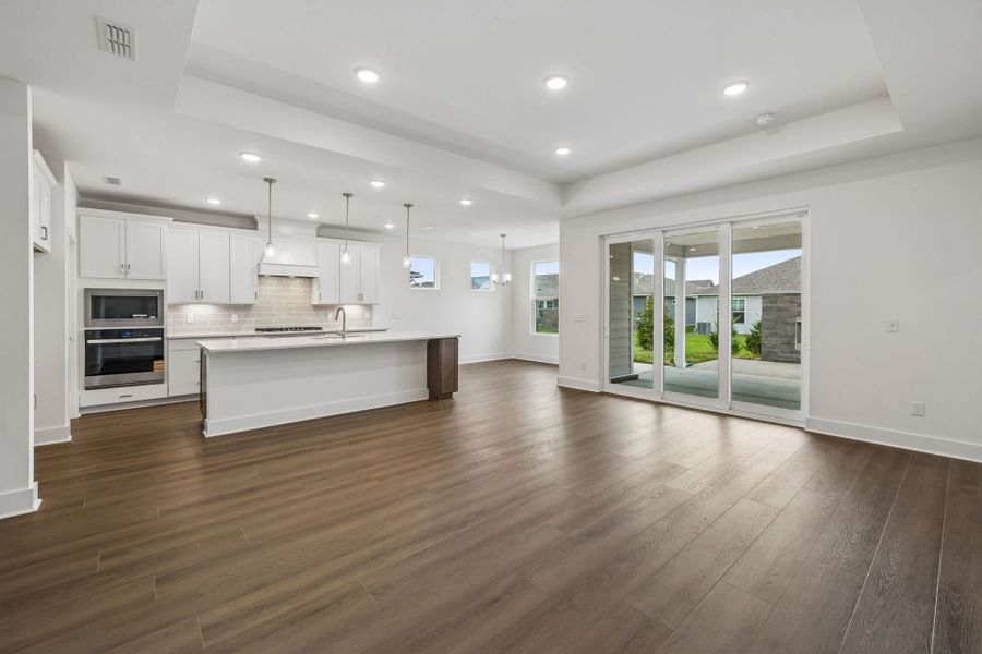 Spacious, unfurnished interior of a new home in Del Webb Barton Village, Lebanon (Image 63).