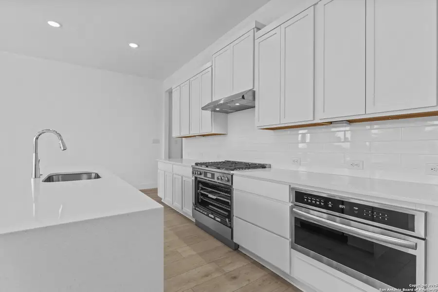 Furnished interior view inside a new home in , New Braunfels (Image 8). Furnished interior view inside a new home in , New Braunfels (Image 8).