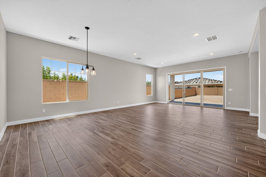 Spacious, unfurnished interior of a new home in Legado, Queen Creek (Image 13). Spacious, unfurnished interior of a new home in Legado, Queen Creek (Image 13).