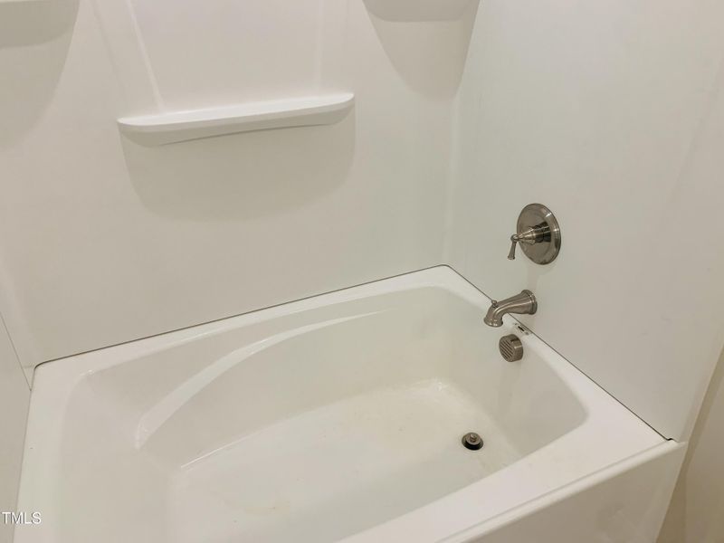 WCC 427 Primary Bath 1