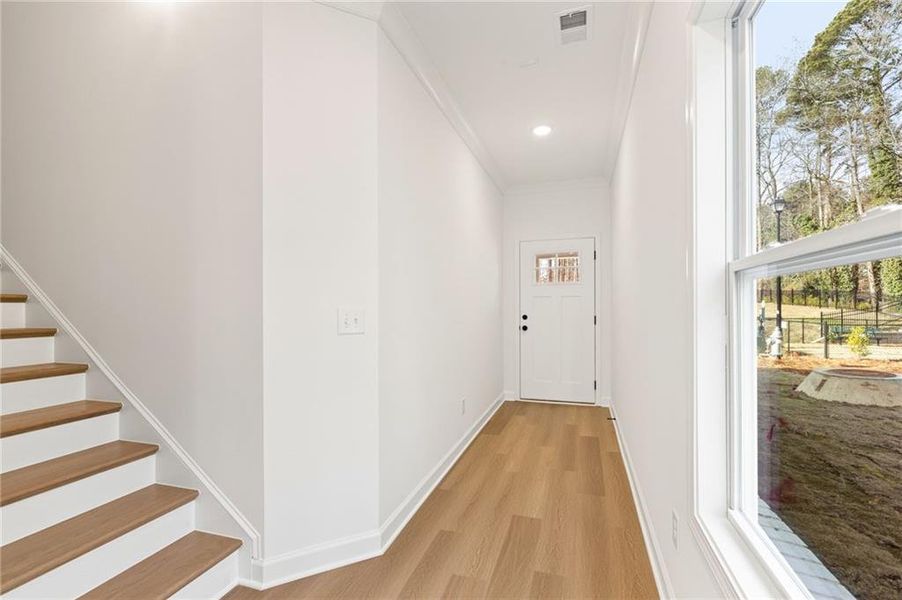 Spacious, unfurnished interior of a new home in Bluffs at Bells Ferry, Marietta (Image 11).