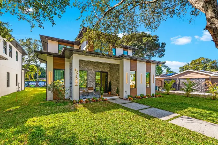 Exterior details and patio area of a home in , Gulfport (Image 4).