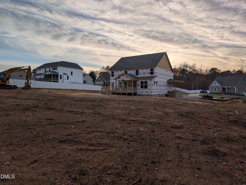 PXL_20251113_213034156