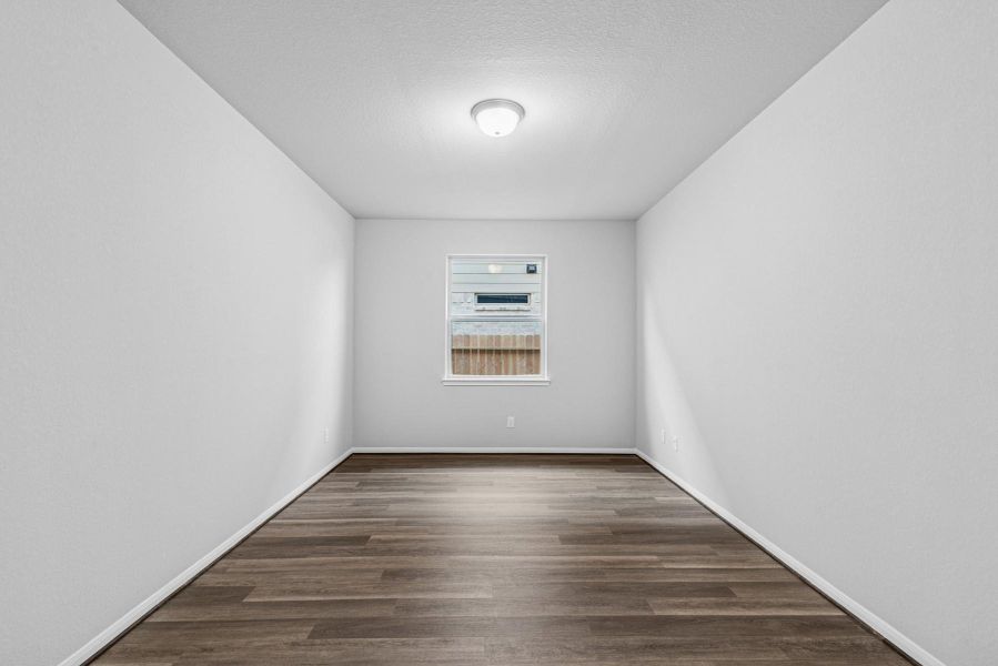 Convenient home office (*Photo not of actual home and used for illustration purposes only.) Convenient home office (*Photo not of actual home and used for illustration purposes only.)