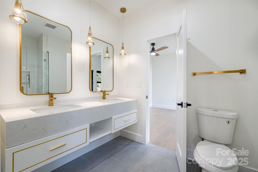 Furnished interior view inside a new home in , Charlotte (Image 13).