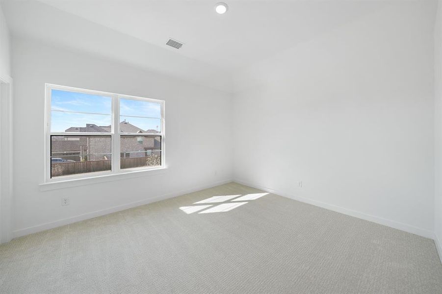 Spacious, unfurnished interior of a new home in Inspiration - Paradise Village, Lucas (Image 32).