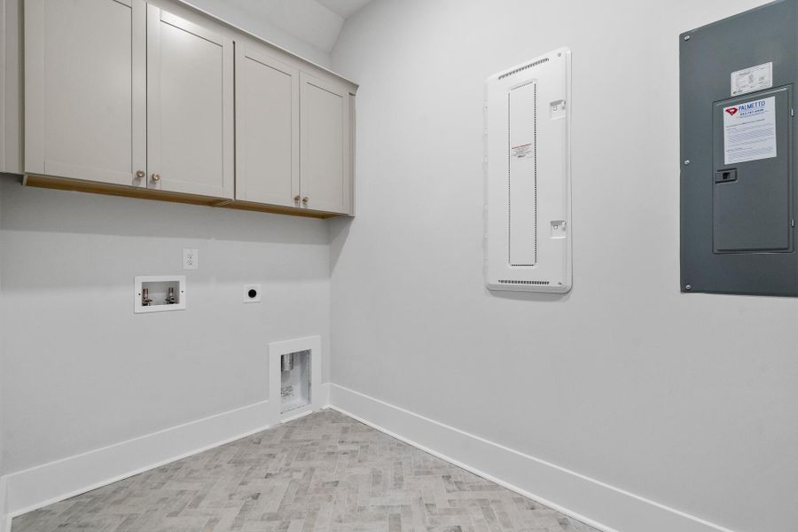 Spacious, unfurnished interior of a new home in , Mount Pleasant (Image 16).