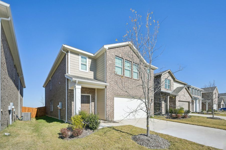 Representative exterior details of a home built from the Apollo by Starlight Homes in Monticello Park, Princeton (Image 26). Representative exterior details of a home built from the Apollo by Starlight Homes in Monticello Park, Princeton (Image 26).