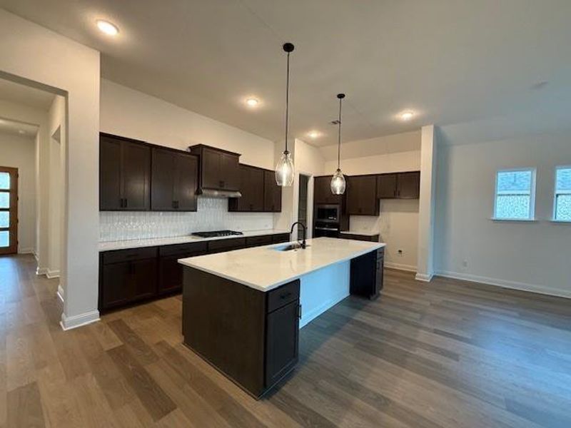 Beautiful finishes in Light & Bright Kitchen