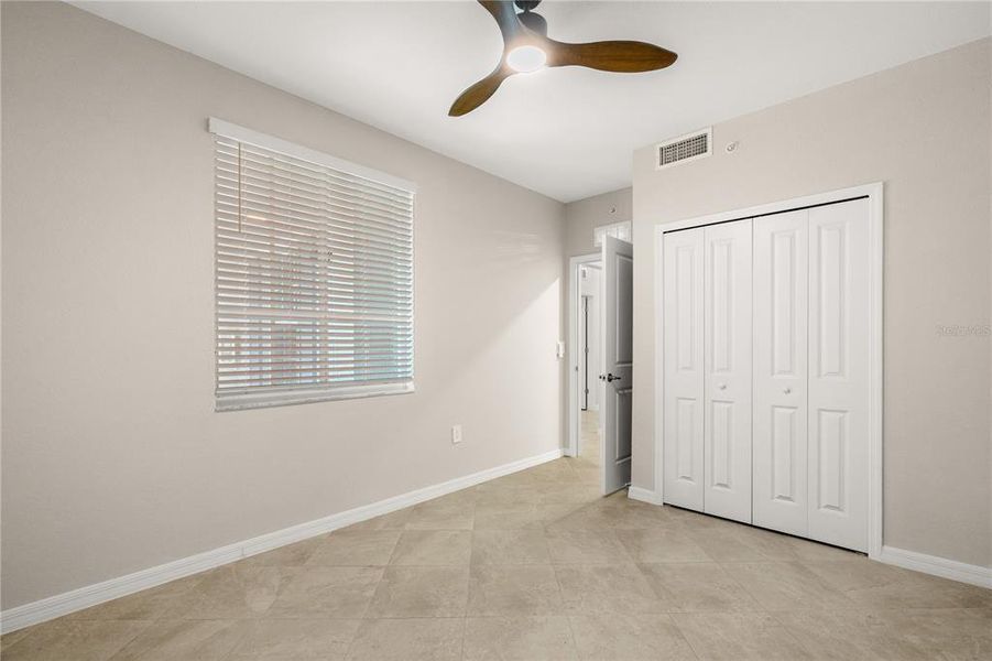 Spacious, unfurnished interior of a new home in Calusa Country Club, Lakewood Ranch (Image 48).