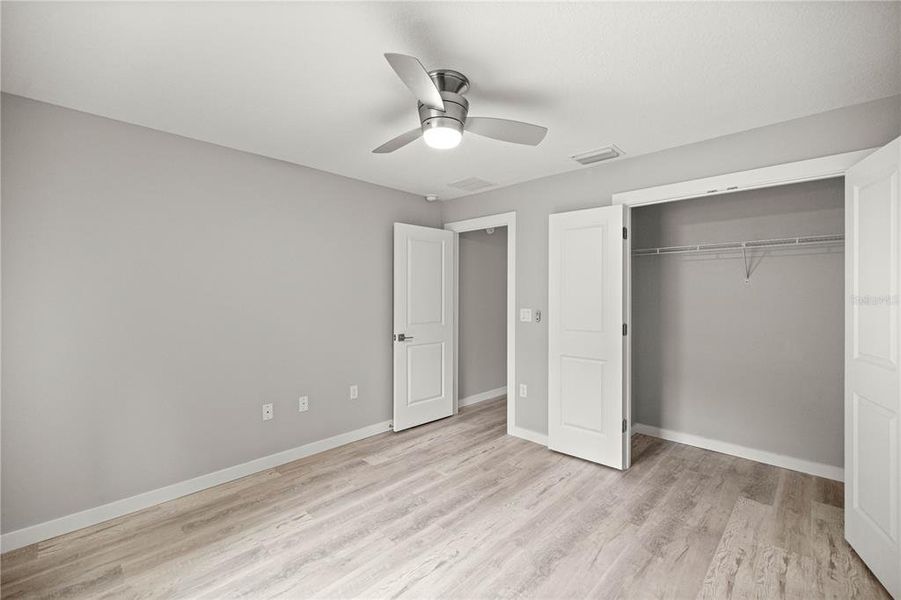 Spacious, unfurnished interior of a new home in , Ocala (Image 13).