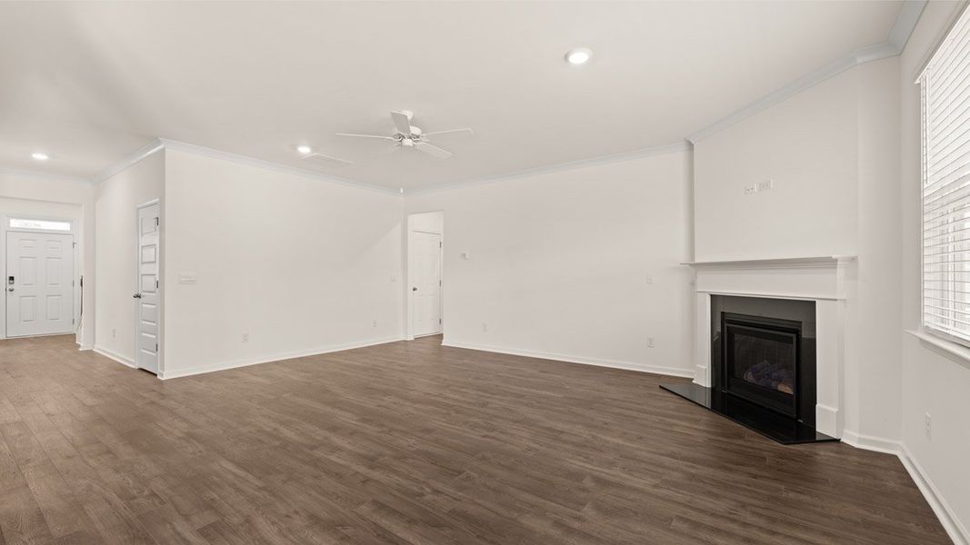 Spacious, unfurnished interior of a new home in Bridle Creek, Locust Grove (Image 20).