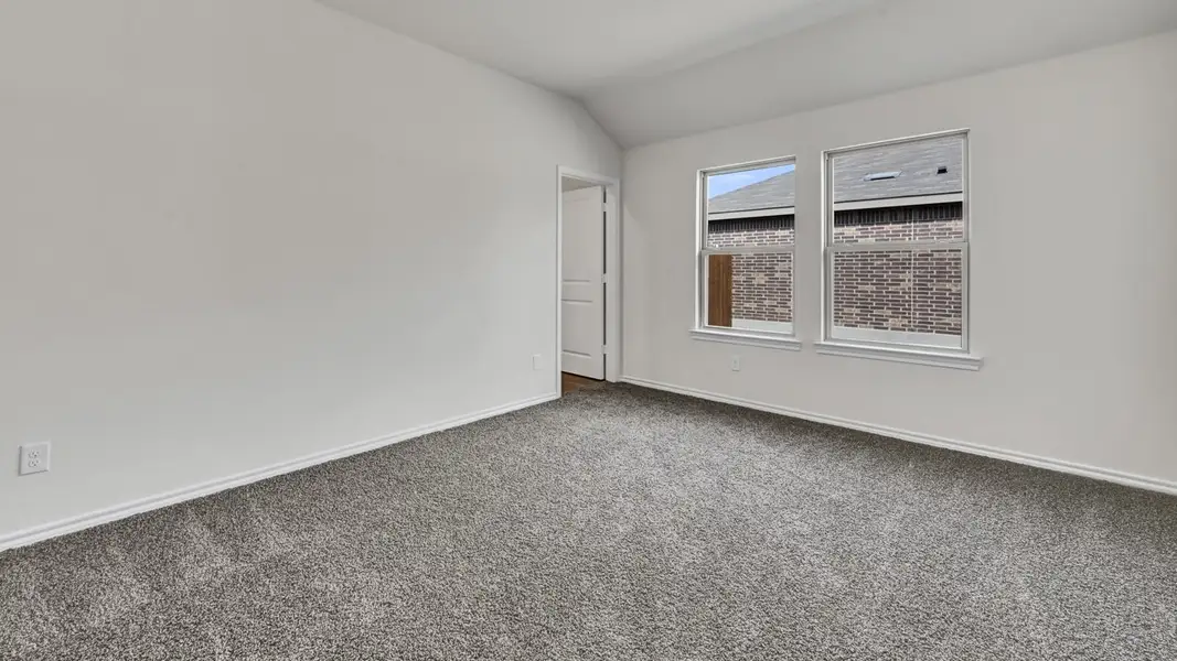 Spacious, unfurnished interior of a new home in Riverfield, Josephine (Image 23).