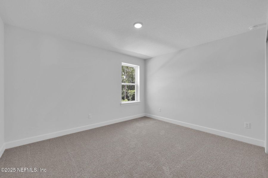 Spacious, unfurnished interior of a new home in Creighton Pointe, Fleming Island (Image 41).