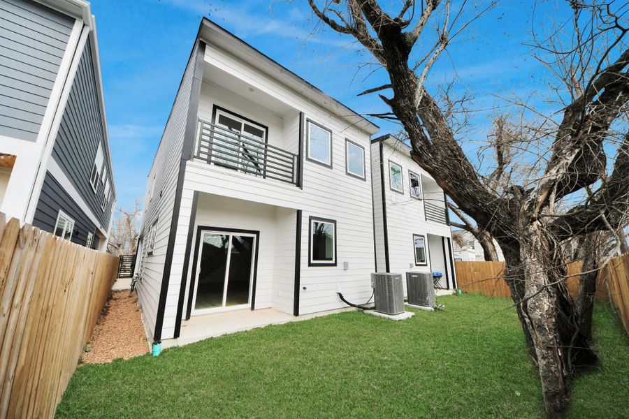 Exterior details and patio area of a home in , Houston (Image 24).