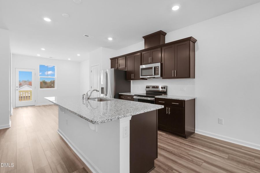 SUN_ElmGrove_Pic_Wyatt_Kitchen_4of6 SUN_ElmGrove_Pic_Wyatt_Kitchen_4of6