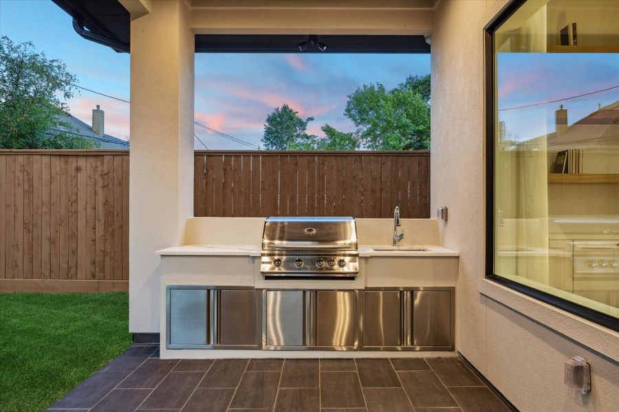 Exterior details and patio area of a home in , Houston (Image 28).
