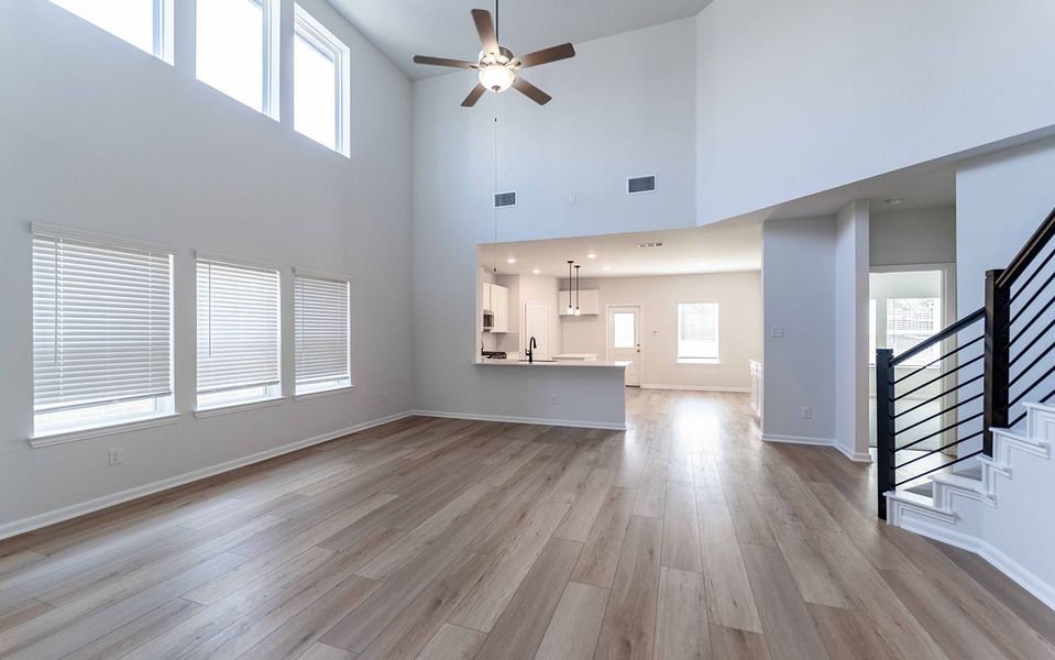 Spacious, unfurnished interior of a new home in Travis Ranch, Forney (Image 19).