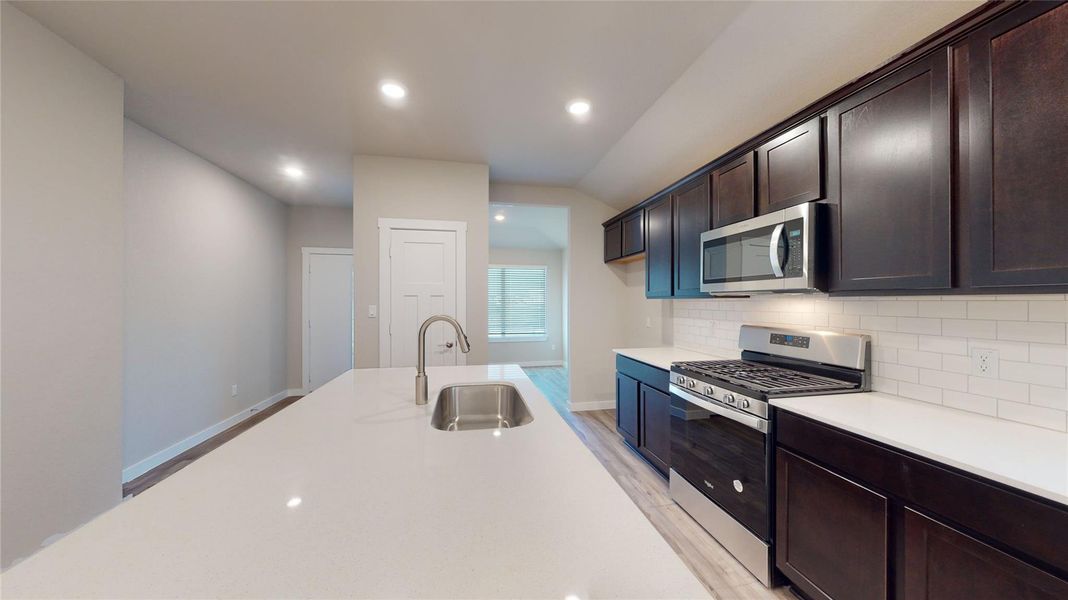 Furnished interior view inside a new home in Turnbo Ranch, Killeen (Image 10).