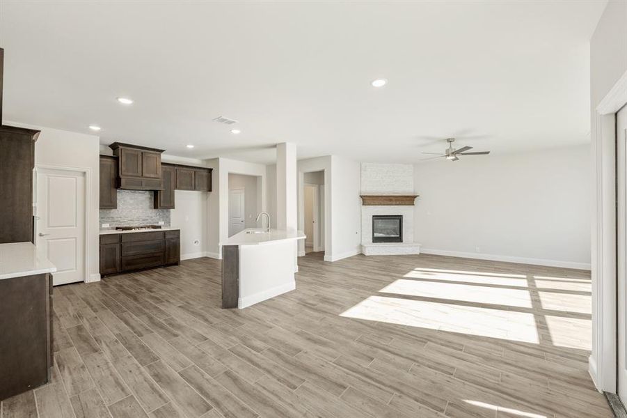 Spacious, unfurnished interior of a new home in Homestead at Daniel Farms, DeSoto (Image 37).
